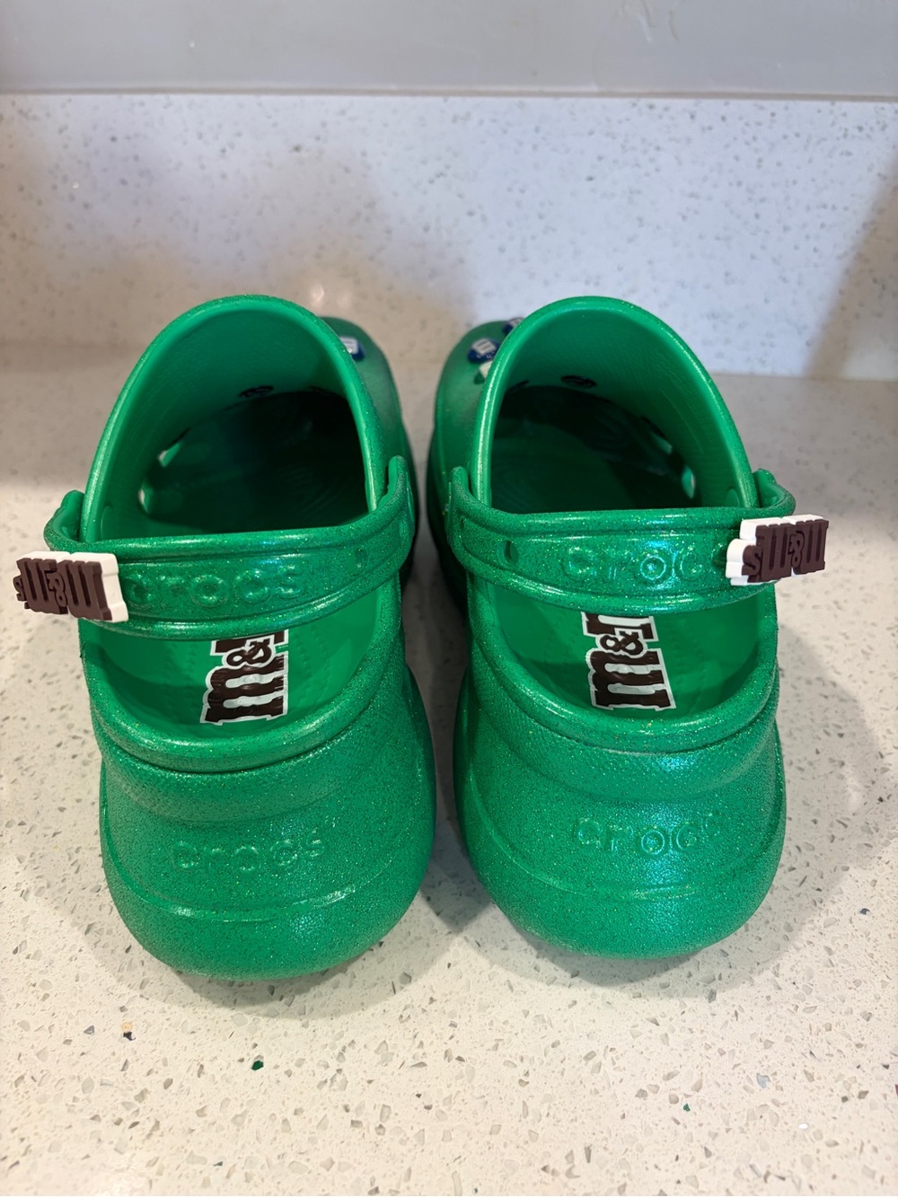 CROCS Green Glitter Platform Clogs with Colorful Candy Charms - Picture 6 of 6